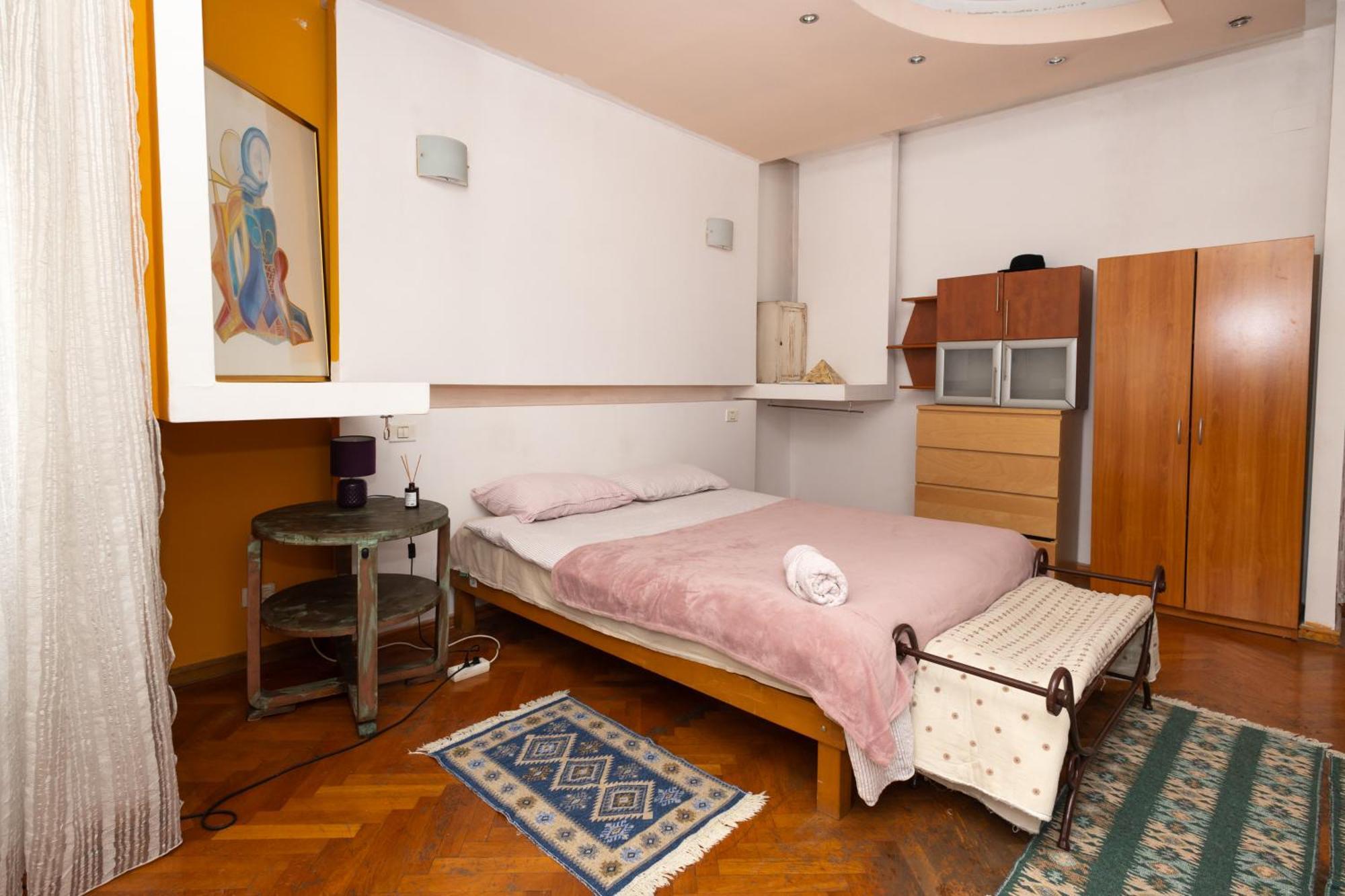 Shared Retro Vintage Luxury Apartment ブカレスト エクステリア 写真