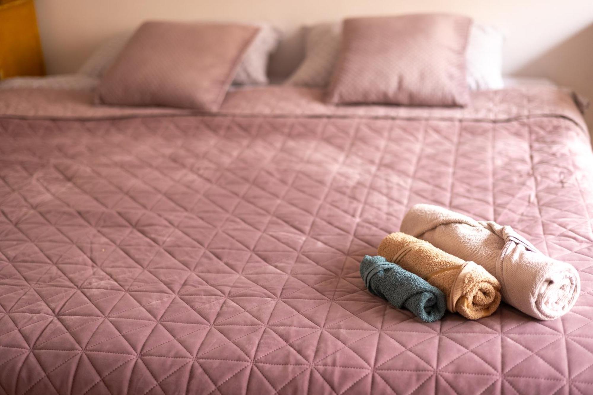 Shared Retro Vintage Luxury Apartment ブカレスト エクステリア 写真
