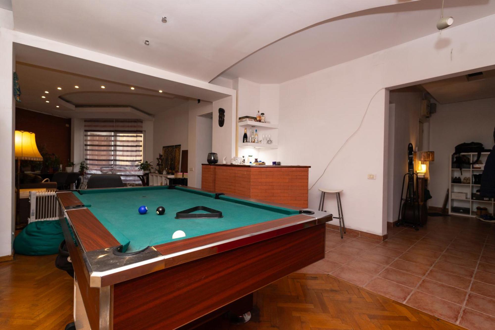 Shared Retro Vintage Luxury Apartment ブカレスト エクステリア 写真