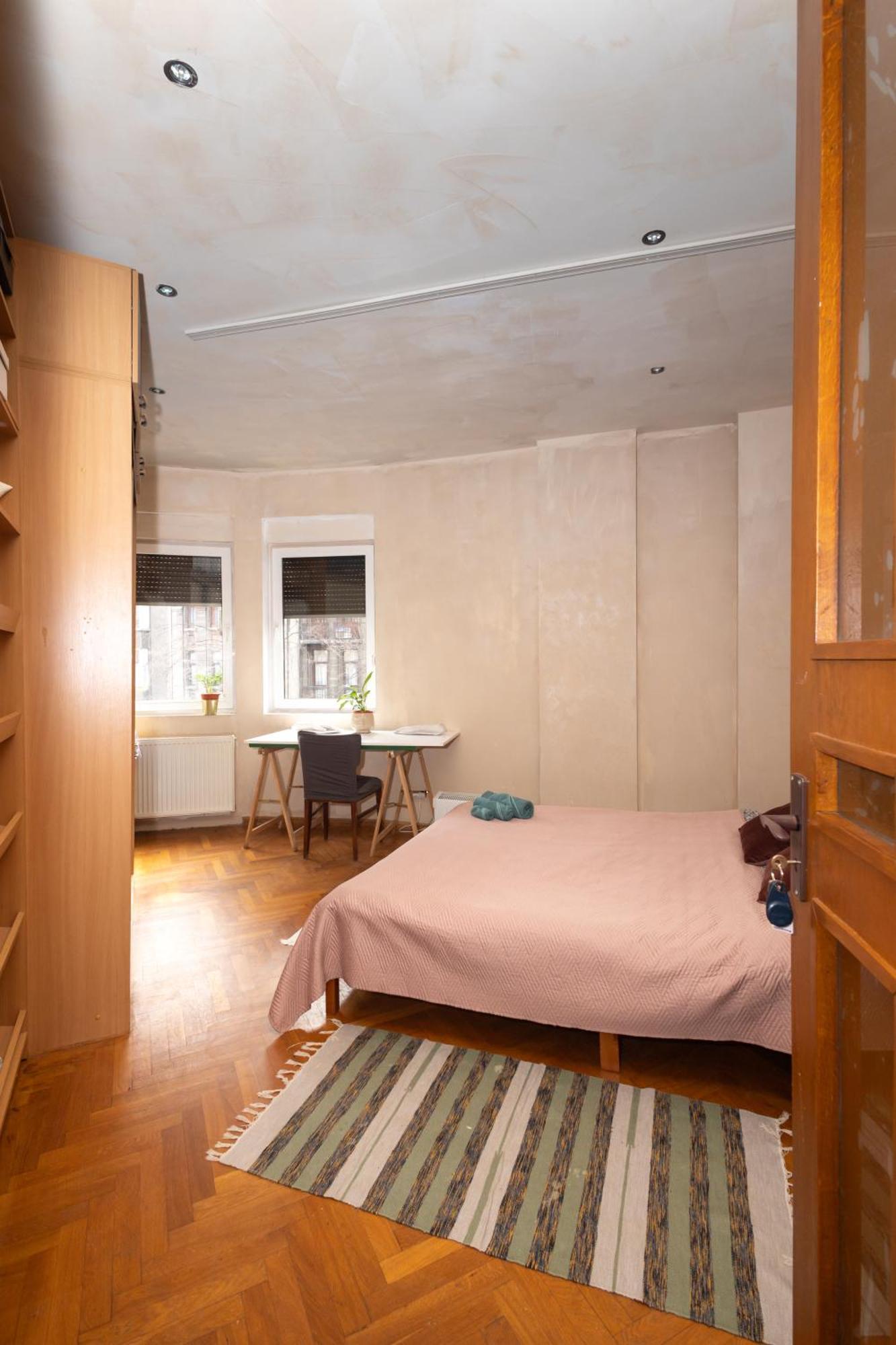 Shared Retro Vintage Luxury Apartment ブカレスト エクステリア 写真